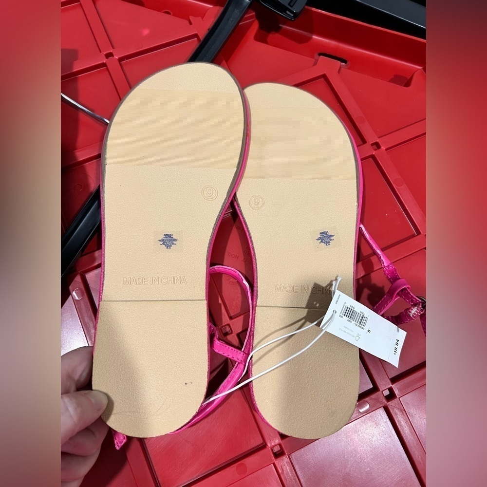 NEW NWT Old Navy women’s sandals pink 9 - Picture 4 of 7